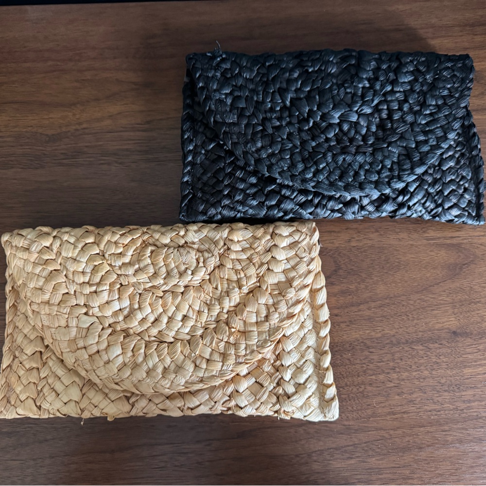 Set of 2 Straw Clutches